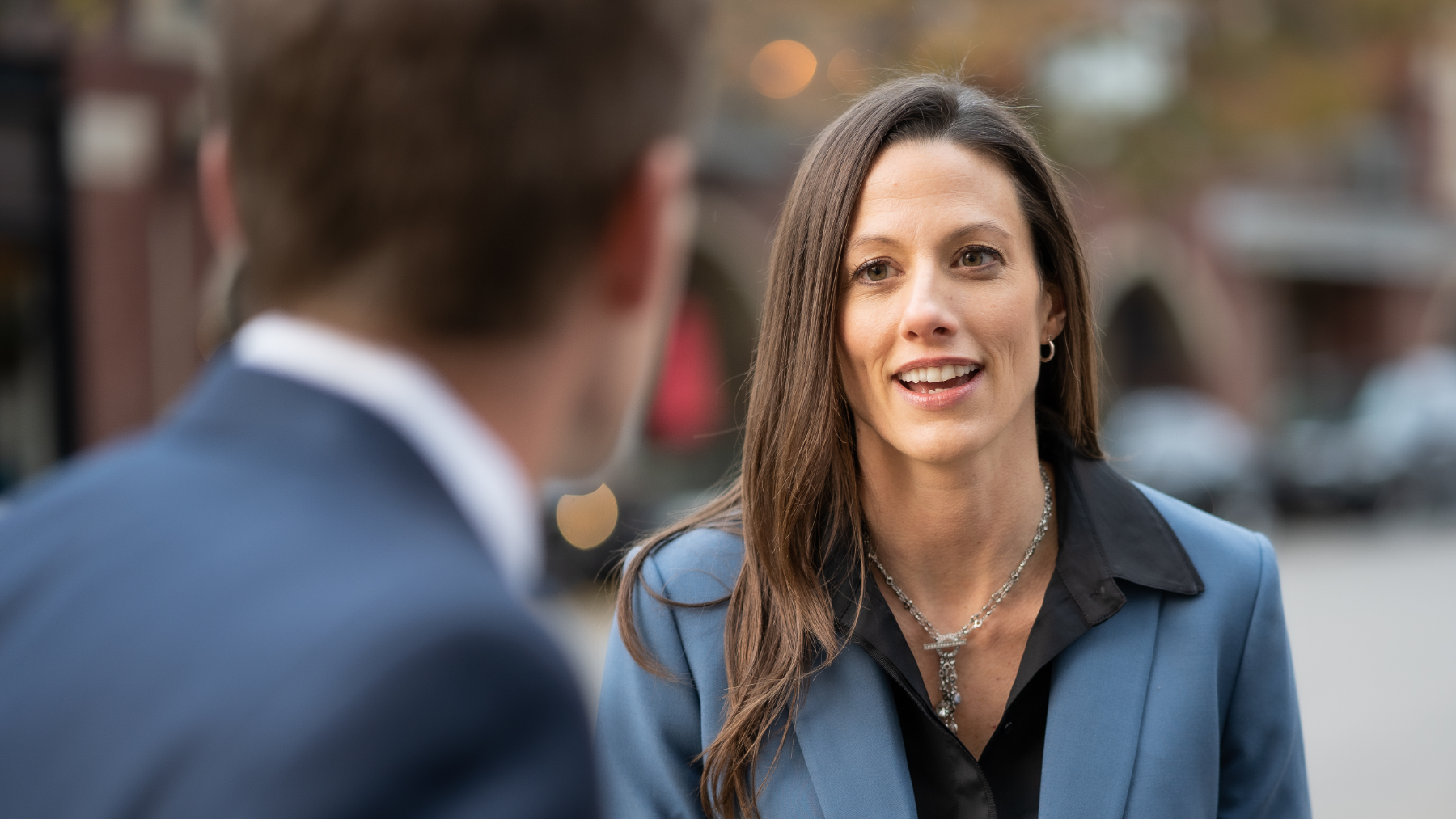 An advisor in conversation with a client