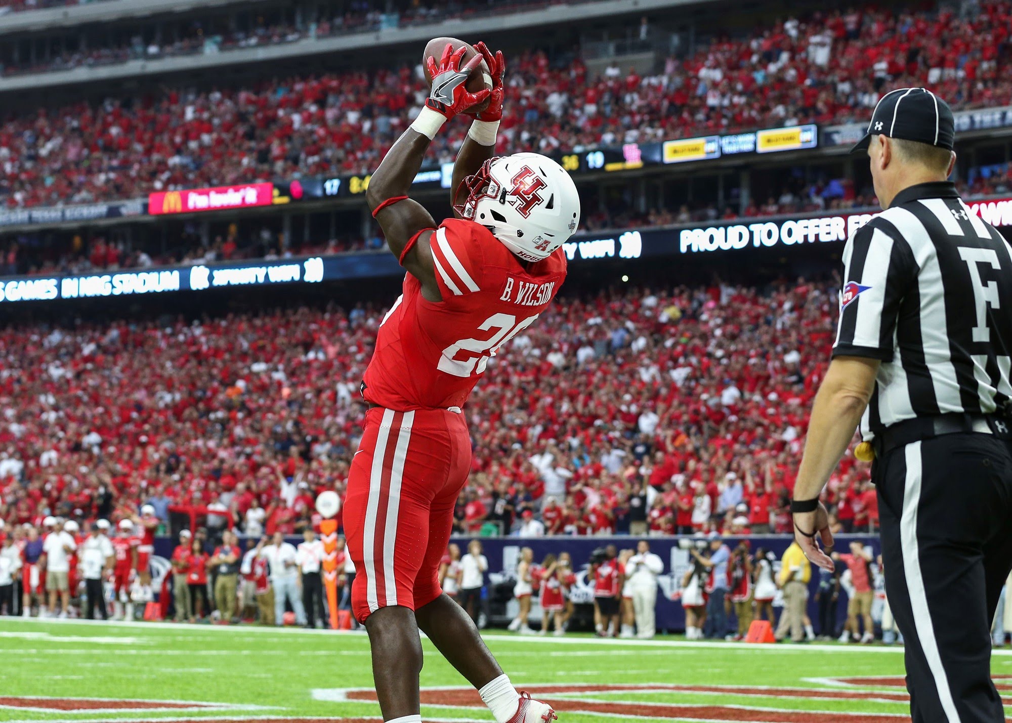 Brandon Wilson making a catch in the end zone